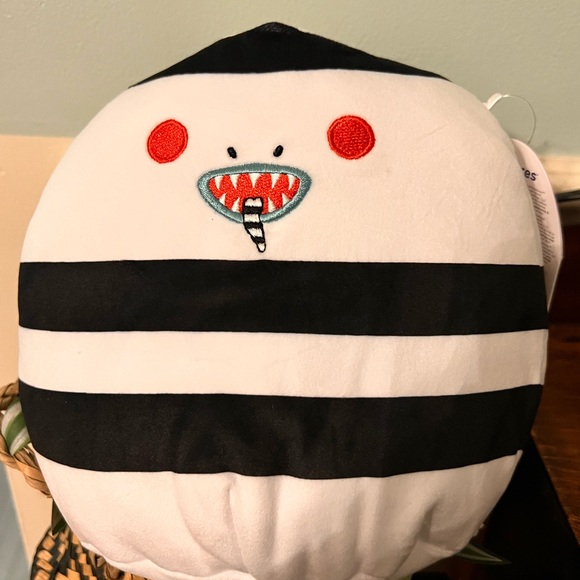 Squishmallows Other - Sandworm Beetlejuice Squishmallow